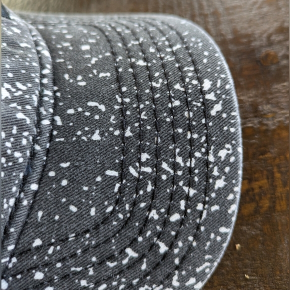 Distressed Look RVCA 100% Cotton Adult One Size Fits All Adjustable Cap - Picture 3 of 14